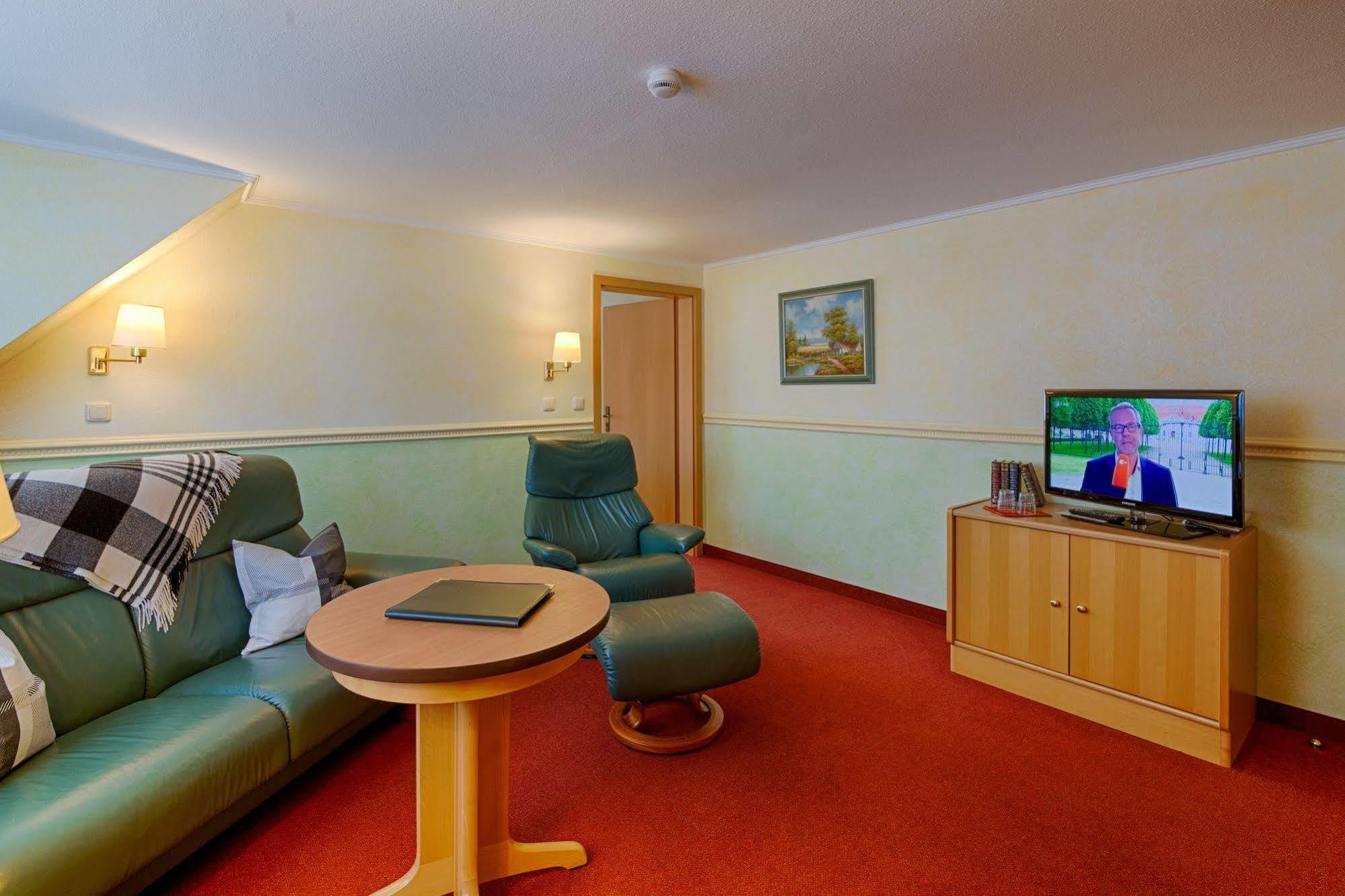 Hotel Garni Nussbaumhof Иккериц Экстерьер фото